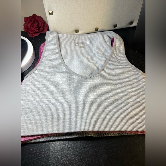 Sports Bra Bundle of 5 Like New - Picture 5 of 7